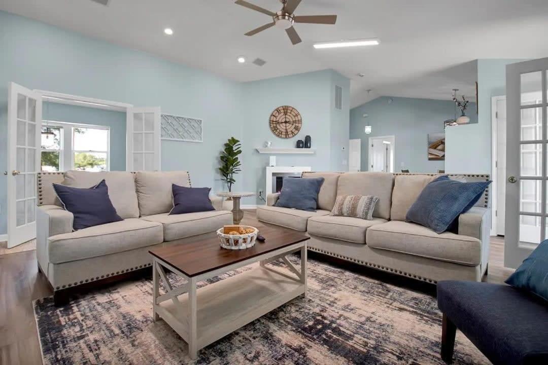 Surf City Serene Waterfront Vacation Home מראה חיצוני תמונה