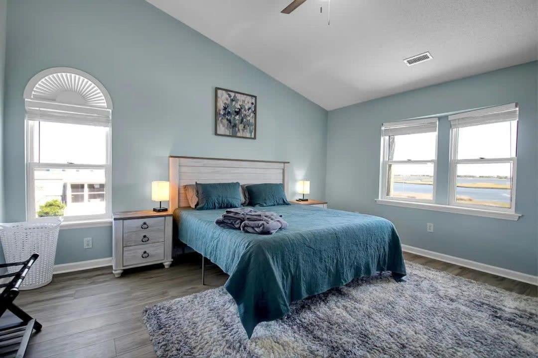 Surf City Serene Waterfront Vacation Home מראה חיצוני תמונה