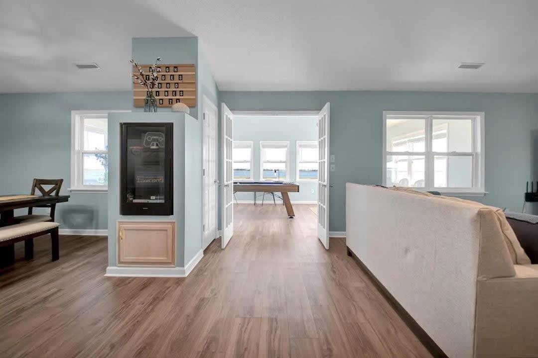 Surf City Serene Waterfront Vacation Home מראה חיצוני תמונה