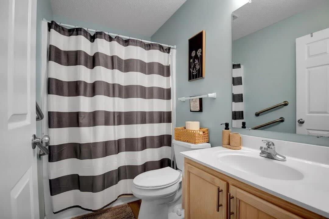 Surf City Serene Waterfront Vacation Home מראה חיצוני תמונה